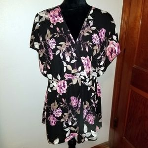 Torrid flowered top Size 1